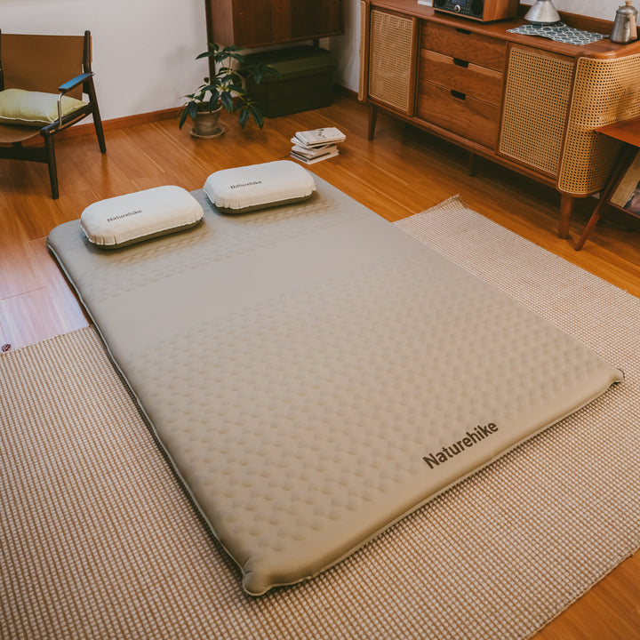 Yugu™ R5.4 Wide Self-Inflating Sleeping Pad - Naturehike