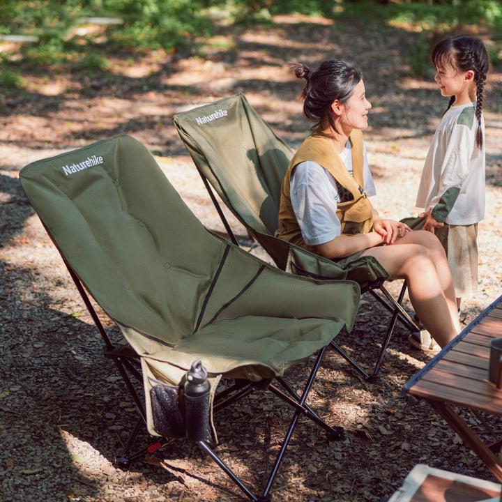 27.6″ wide seat with 3 cm cotton padding, army green close-up